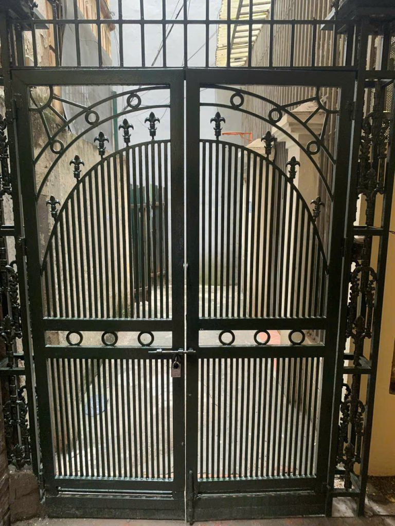 NHÀ RIÊNG 4 TẦNG 250M2 – 4 NGỦ – NGÕ 49/4 ĐÊ LA THÀNH