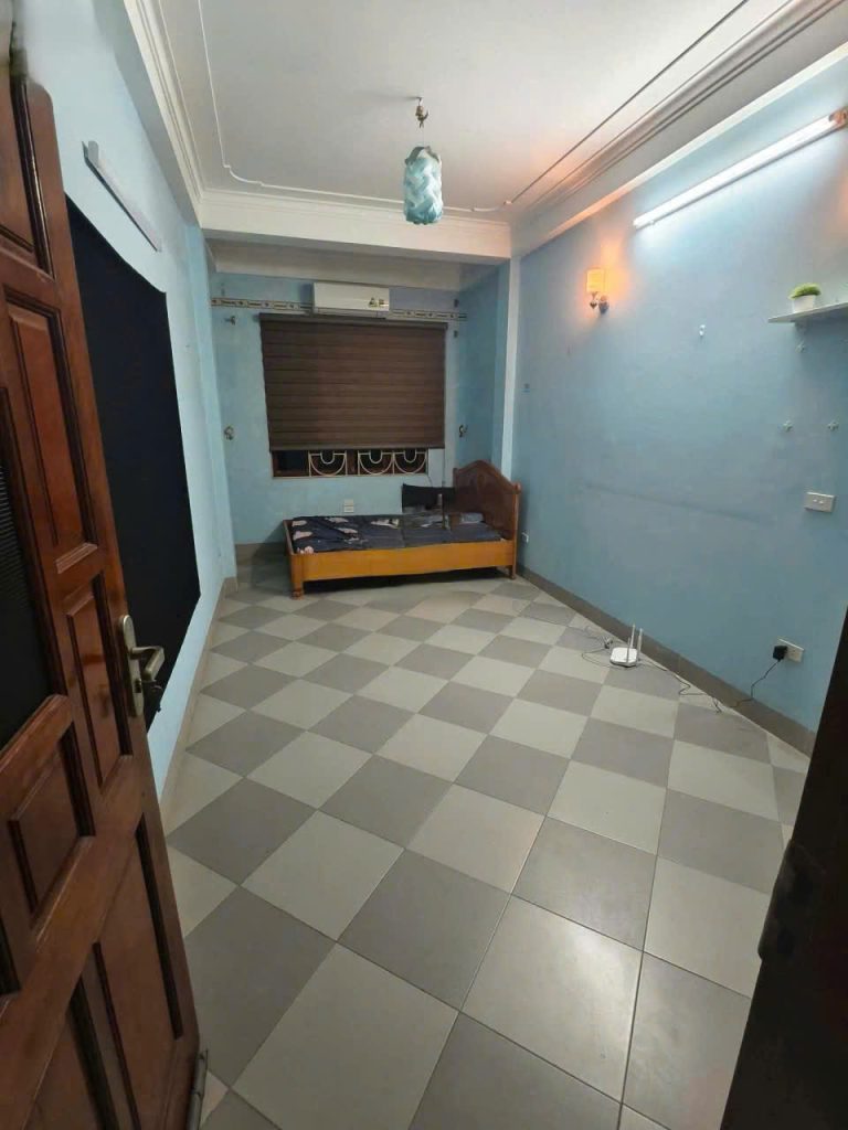 Nhà riêng 52m x 4 tầng, 2 ngủ Ngõ Hòa Bình 4 Minh Khai (ctvo) - ảnh 6