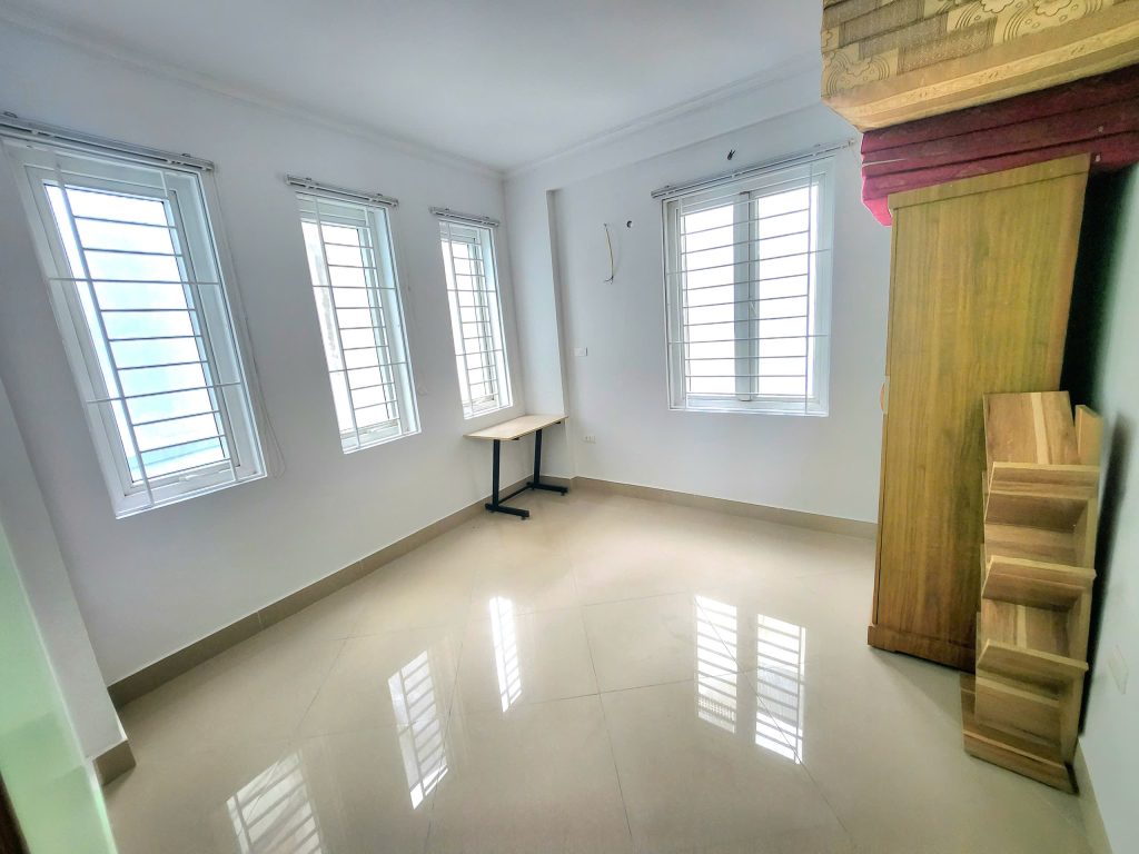Nhà riêng 40m2 – 5 ngủ – Ngõ 686 Kim Giang (ctvo) - ảnh 8