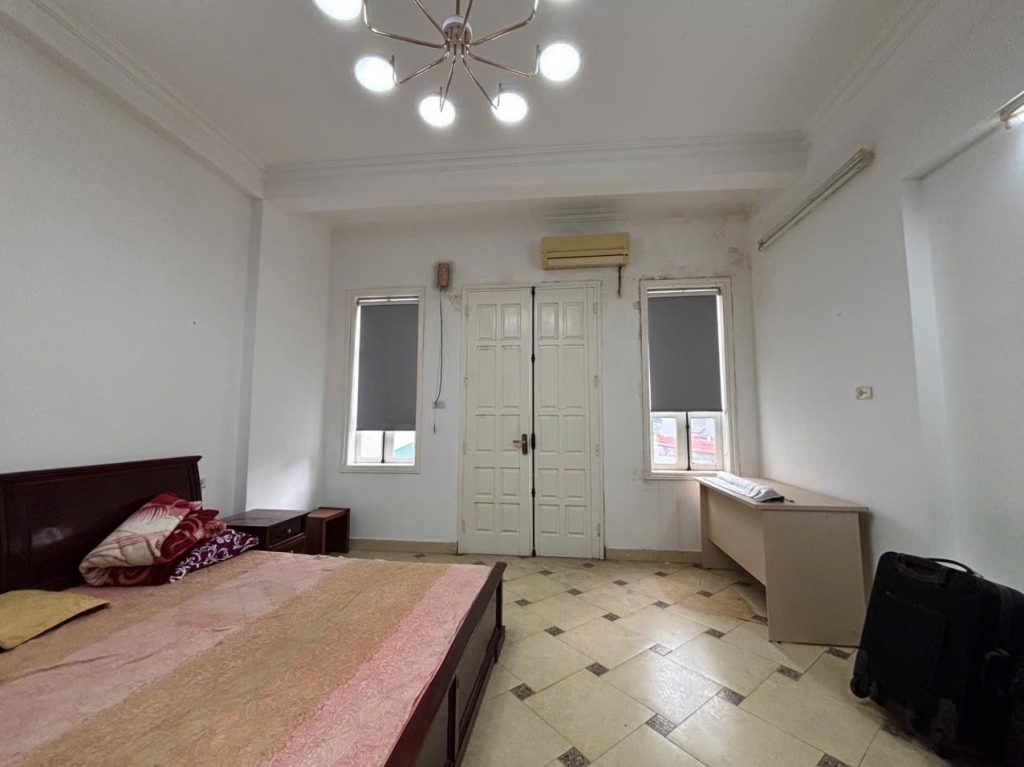 Nhà riêng 30m2 – 2 ngủ – Ngõ 153 Bạch Mai ( Ngõ Quỳnh ) ctv 6372