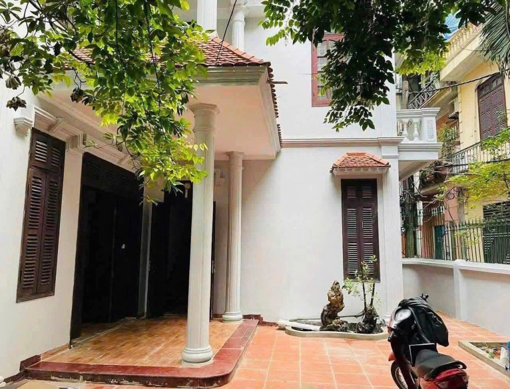 Nhà riêng 90m2 – 5 ngủ – Ngõ 53 đường Quan Nhân