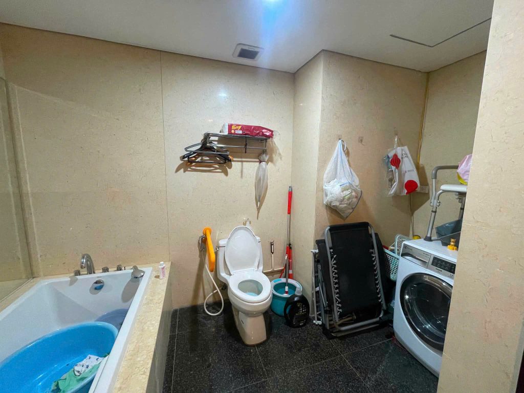 Chung cư 96m2 – 2 ngủ – 72A đường Nguyễn Trãi (Royacity) - ảnh 11