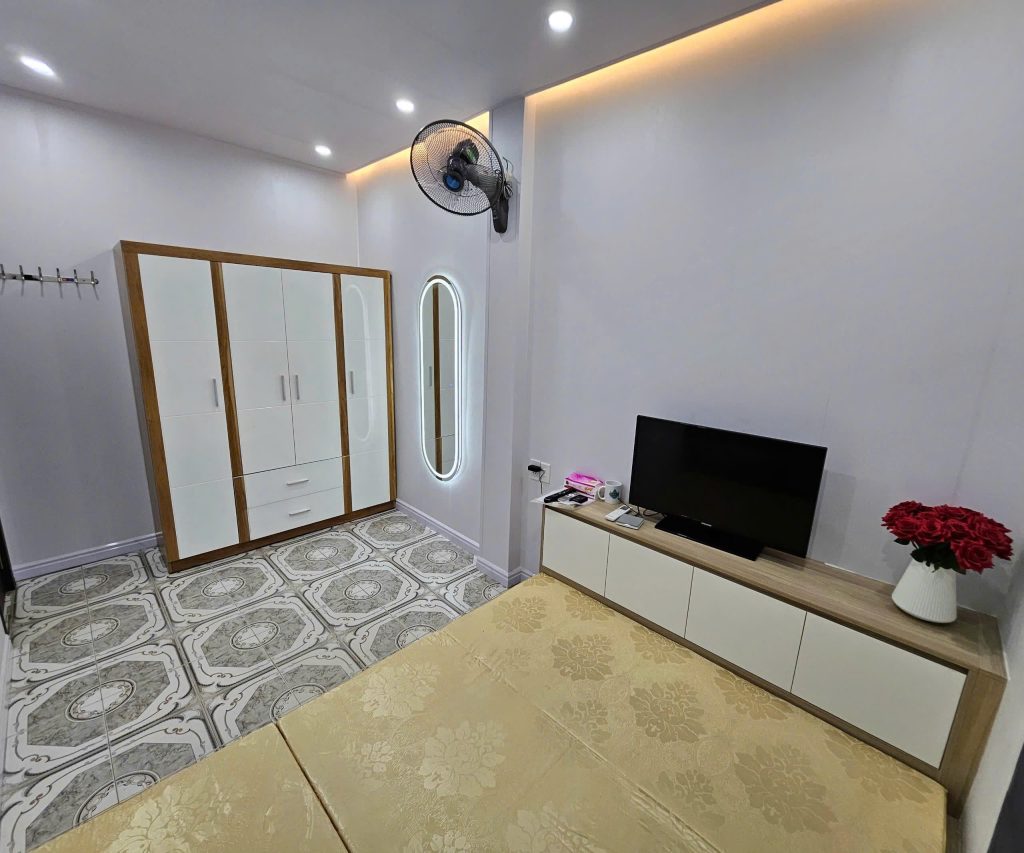 Nhà riêng 45m2 – 4 ngủ – Ngõ 164 Vương Thừa Vũ (ctvo)