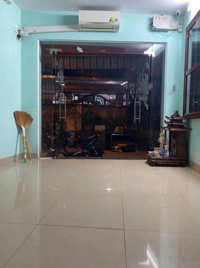 Nhà riêng 35m2/tầng – 3 ngủ – ngõ 1194 Láng Thượng – ctvo