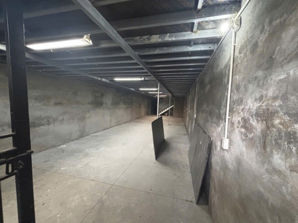 MBKD ( kho, xưởng)- 500m2- 3 Tầng- Phố Nguyễn Hoàng Tôn - ảnh 8