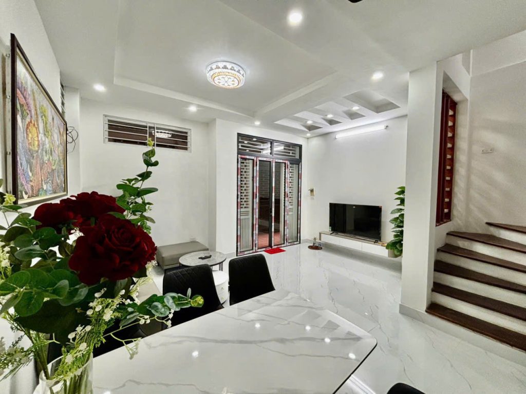 Nhà riêng 40m2- 4 Ngủ – Ngõ 2 Hoàng Quốc Việt - ảnh 5