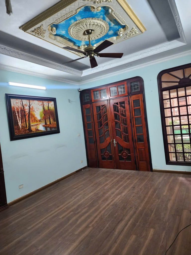 Nhà riêng 91m2 – 6 tầng – Ngõ 157 Pháo Đài Láng (ctv4985)