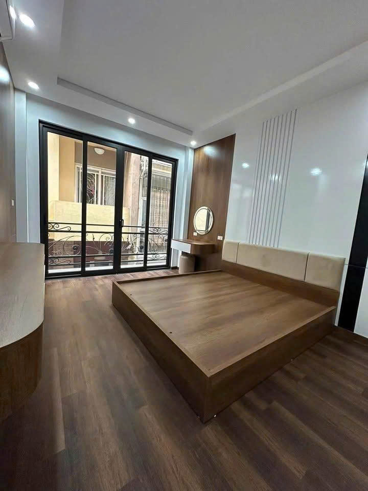 NHÀ RIÊNG 200M2 – 6 NGỦ – ngõ 117 Nguyễn Hoàng (CTVO) - ảnh 10