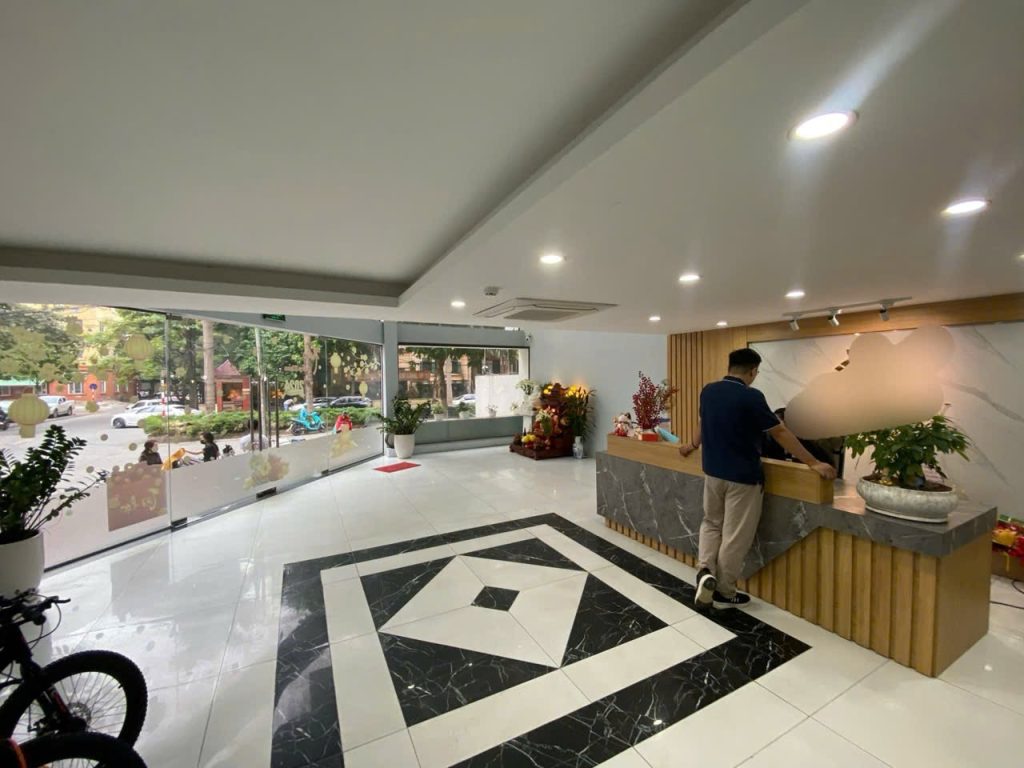 MBKD 165m2 – 7 tầng thông sàn – Nguyễn Cơ Thạch (ctv6725)